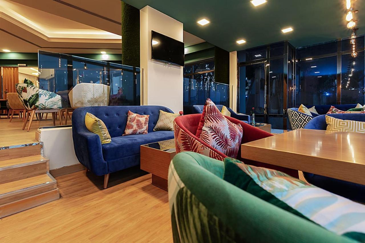 Phoenicia Tower Hotel And Spa Al-Manamah Bagian luar foto