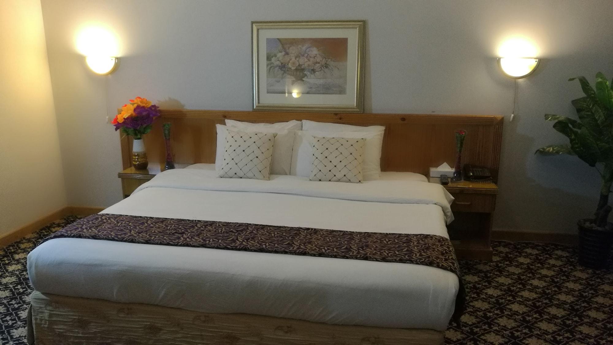 Phoenicia Tower Hotel And Spa Al-Manamah Bagian luar foto